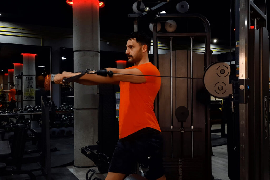 پرس سینه سیم کش