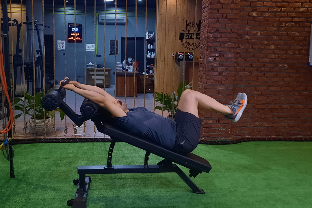 زیرشکم کرانچ زانو جمع میز شیب