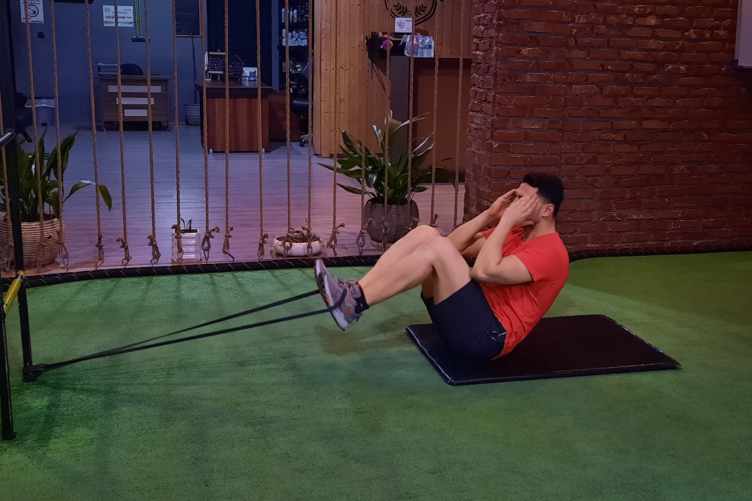 شکم وی با کش