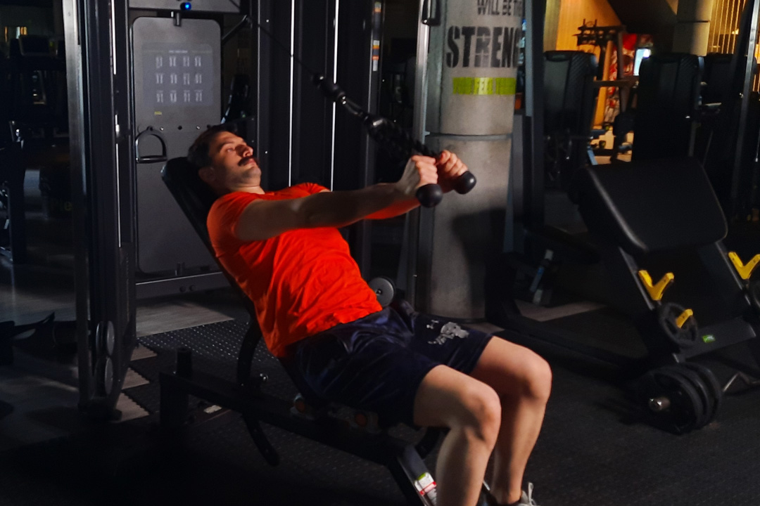 زیربغل پول اور سیم کش طنابی میز شیب