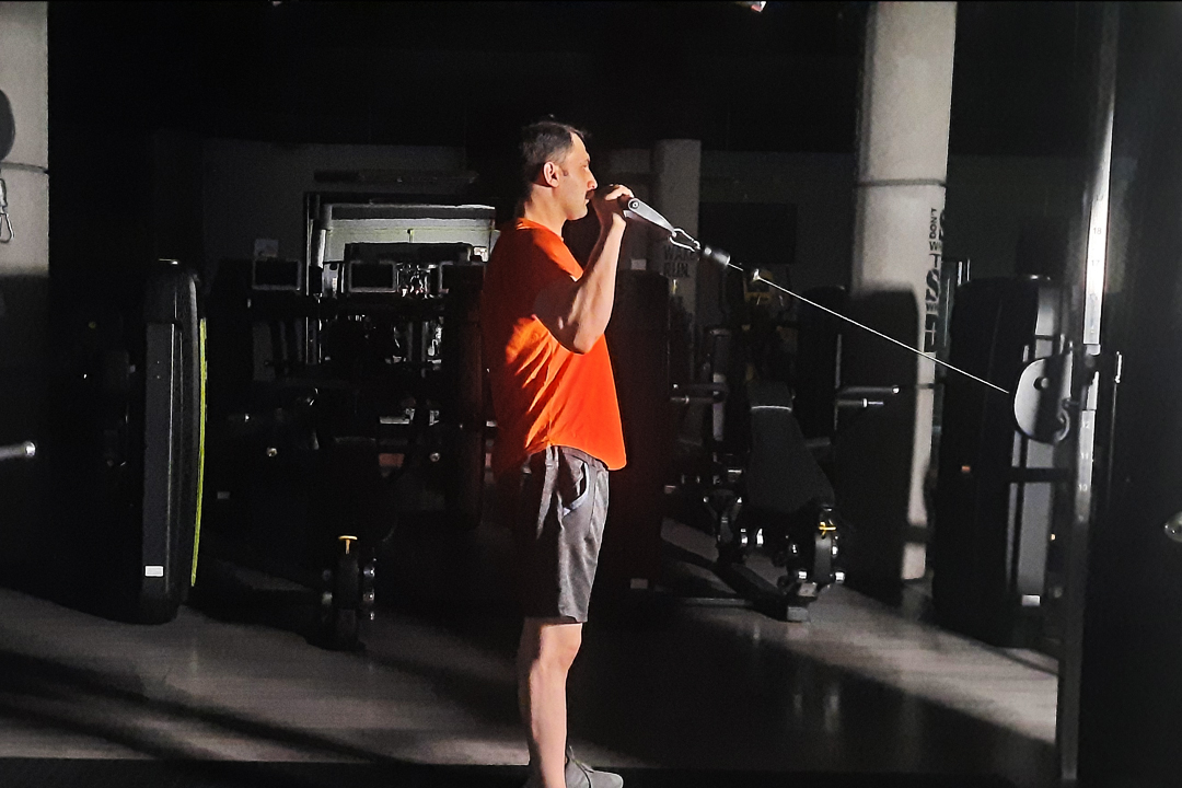 چرخش خارجی شانه سیم کش آرنج بالا