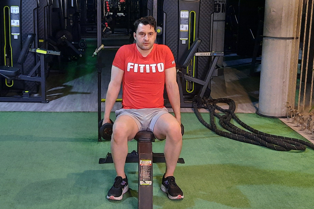 سرشانه شراگ دمبل نشسته