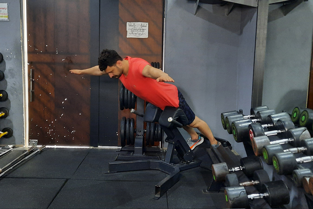 باز کردن کمر دستگاه با باز کردن دست