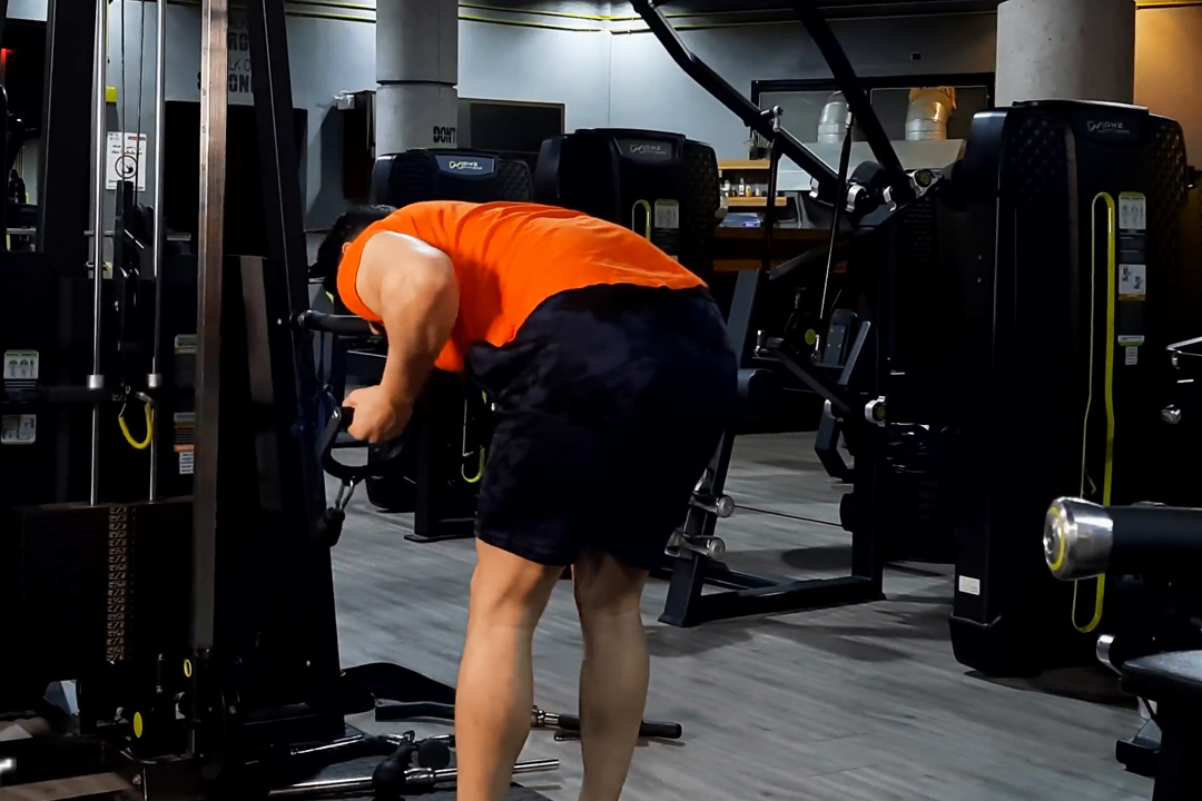 پشت بازو سیم کش کیک بک معکوس