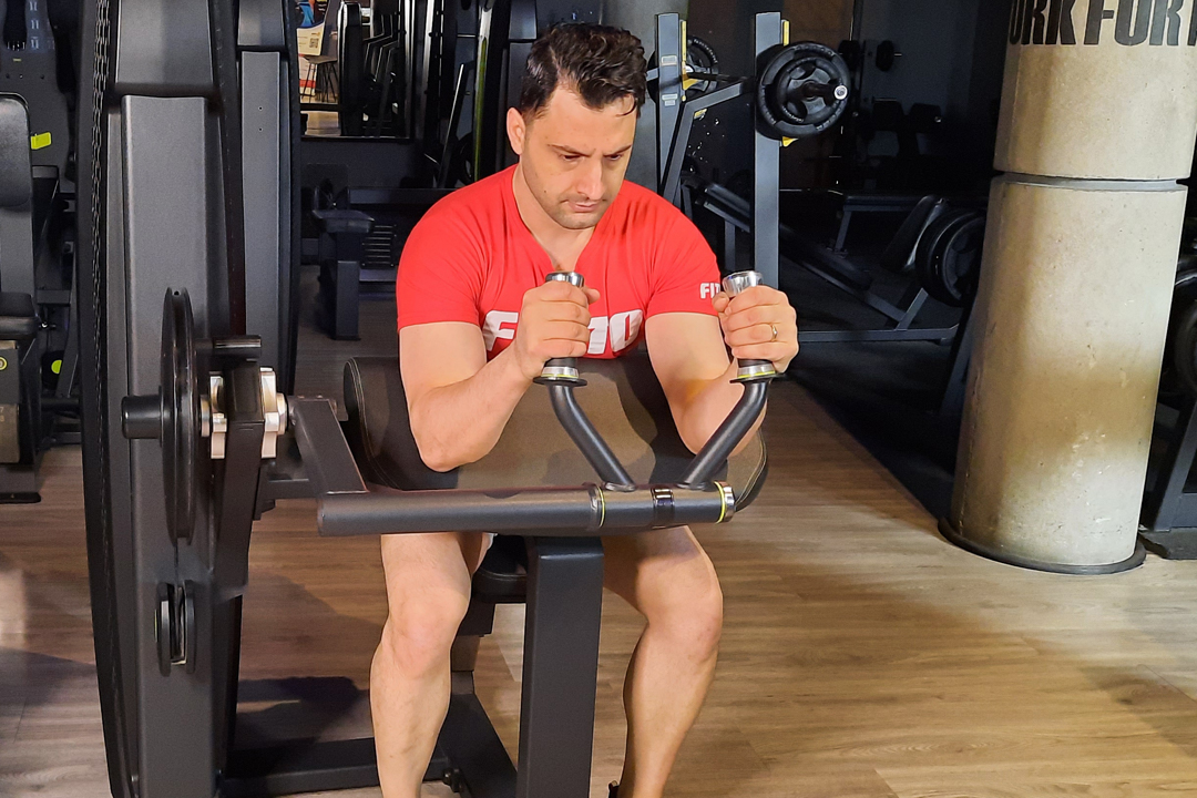 جلو بازو لاری دستگاه