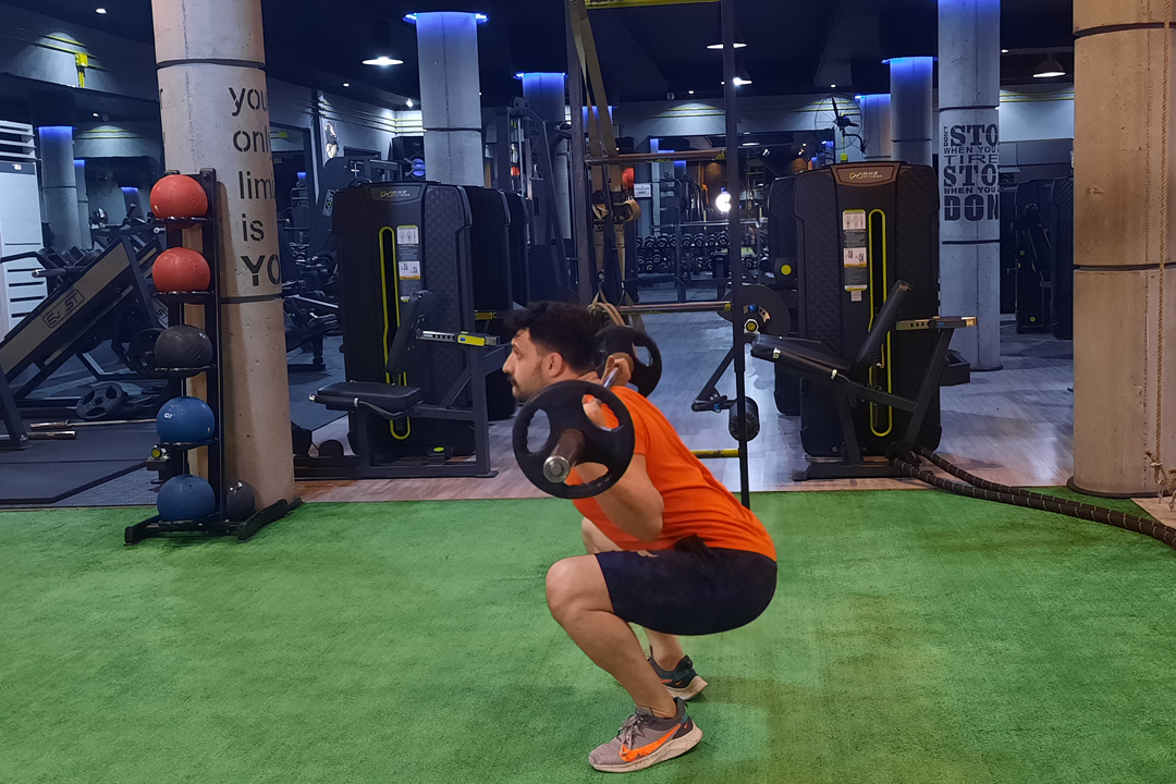 اسکوات هالتر عمیق