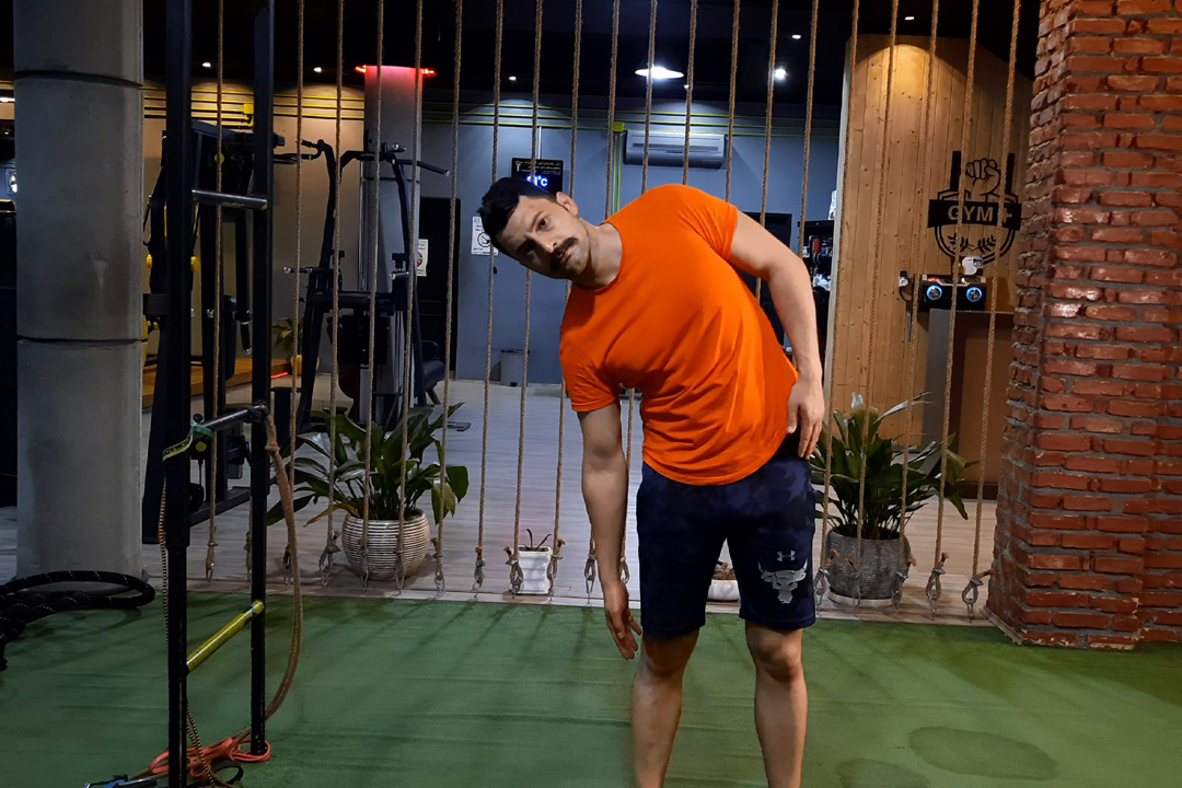 کشش پویا جانبی تنه