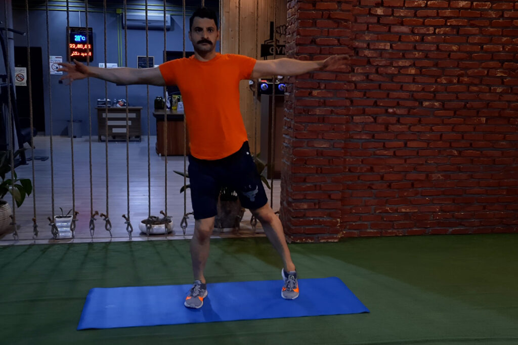 گام به پهلو دست باز متناوب