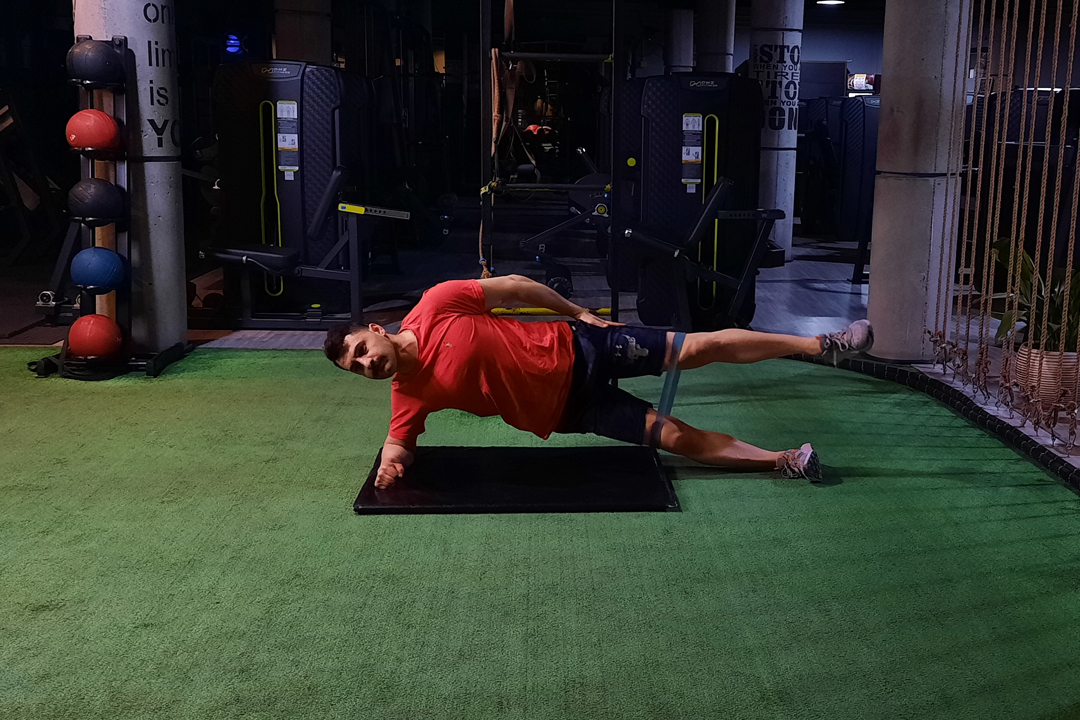 پلانک پهلو با کیک ساید کش دور ران