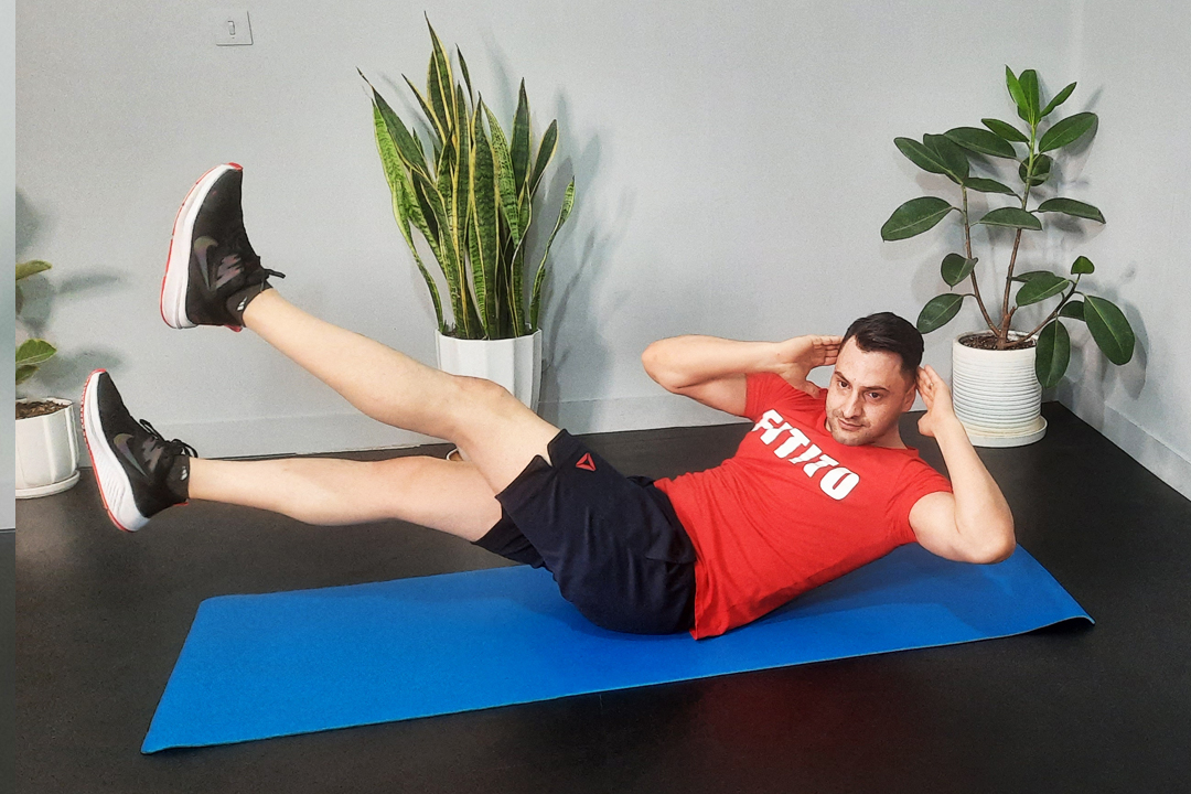 شکم کرانچ مورب پا صاف متناوب