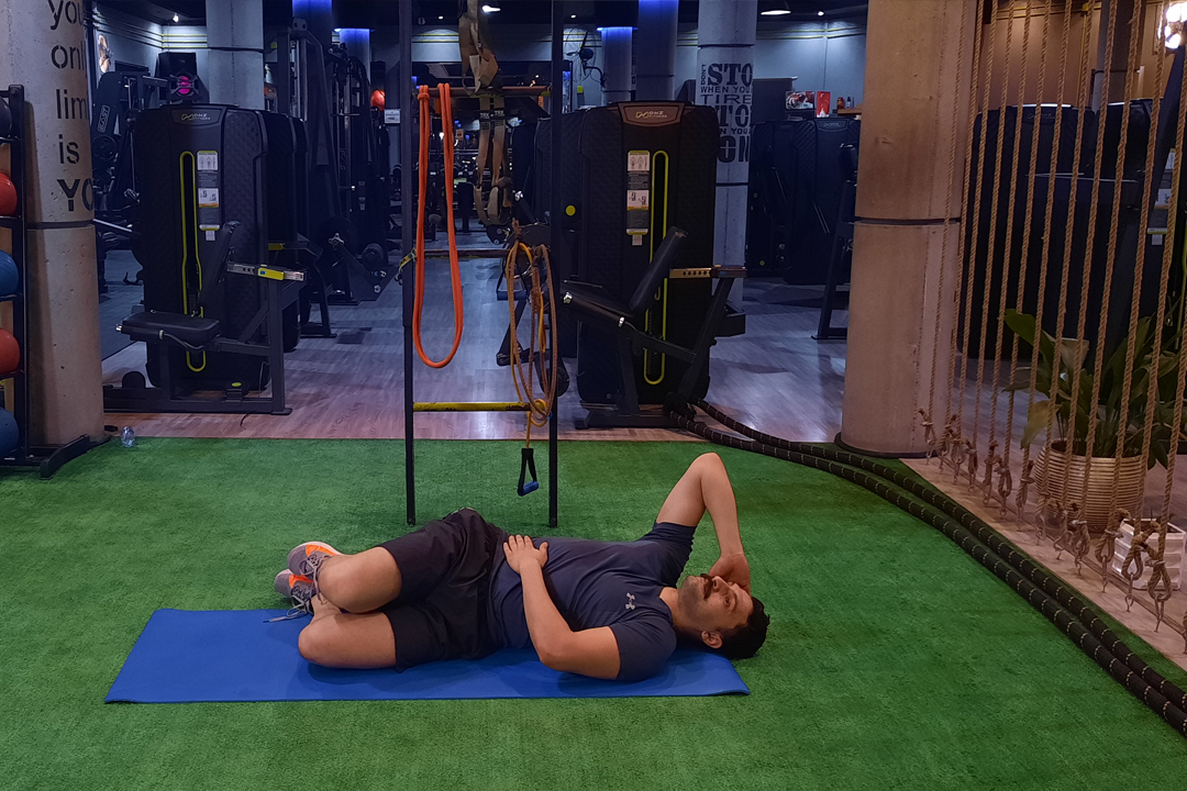 شکم کرانچ از پهلو