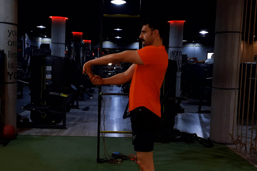 کشش ساعد جلو