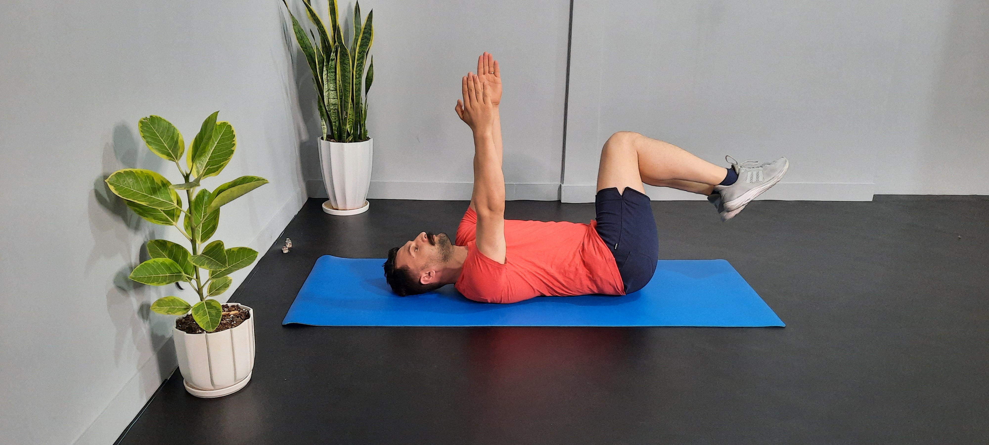 بولینگ با چرخش لگن خوابیده