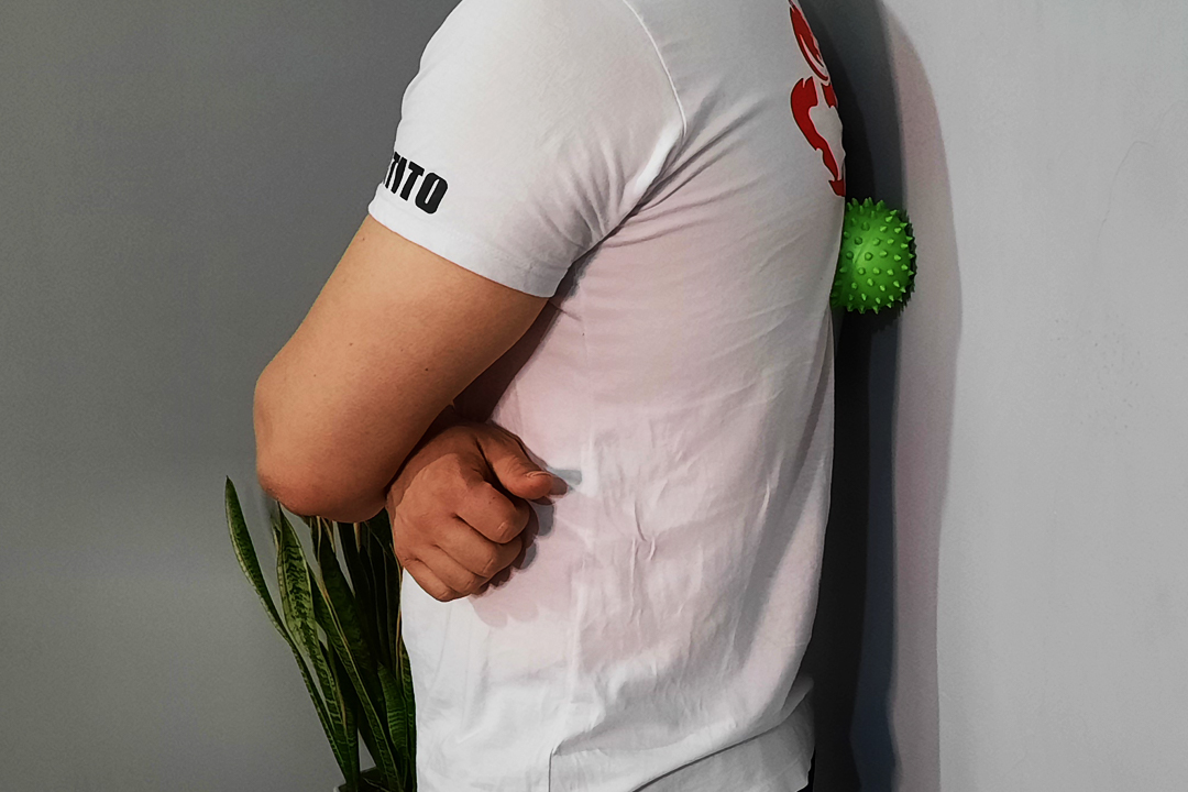 ریلیز ستون فقرات پشتی با توپ