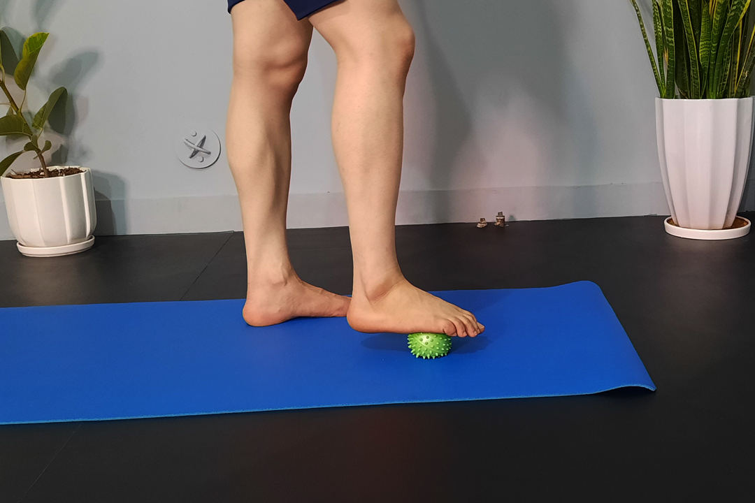 ریلیز کف پا با توپ