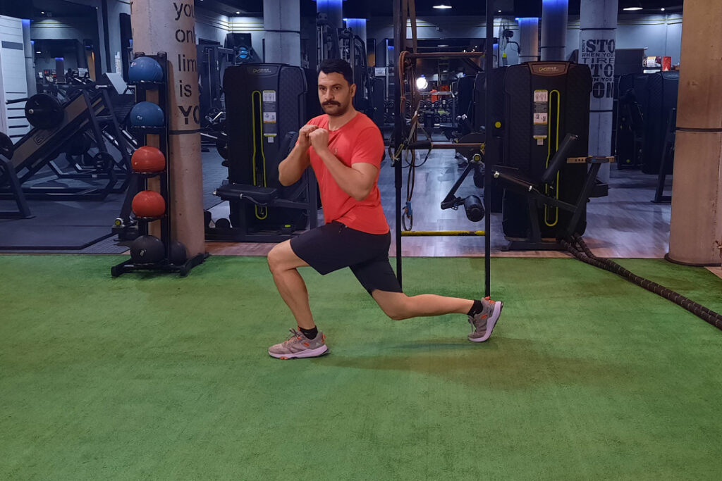 لانجز با چرخش تنه