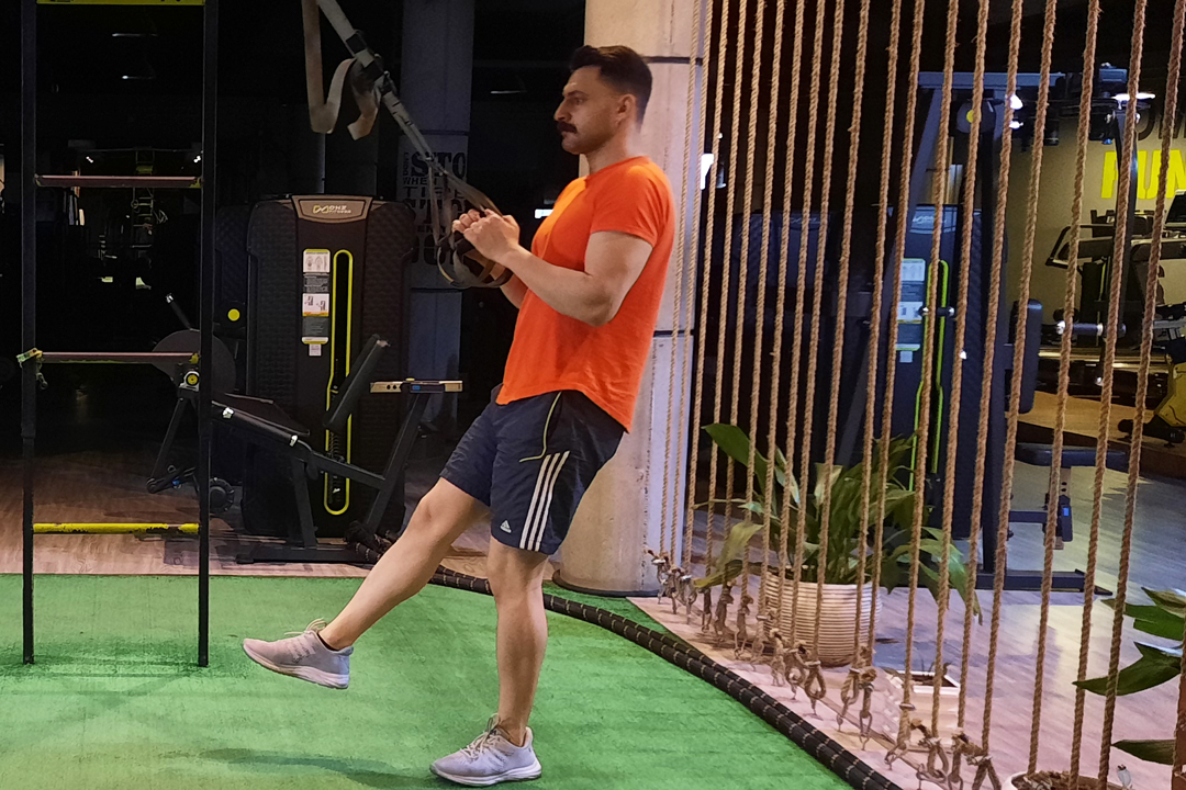 اسکوات پیستولی پرشی تی آر ایکس