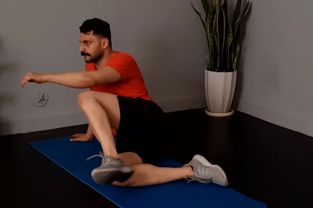 حرکته 6 جهته دست و پا پهلو نشسته