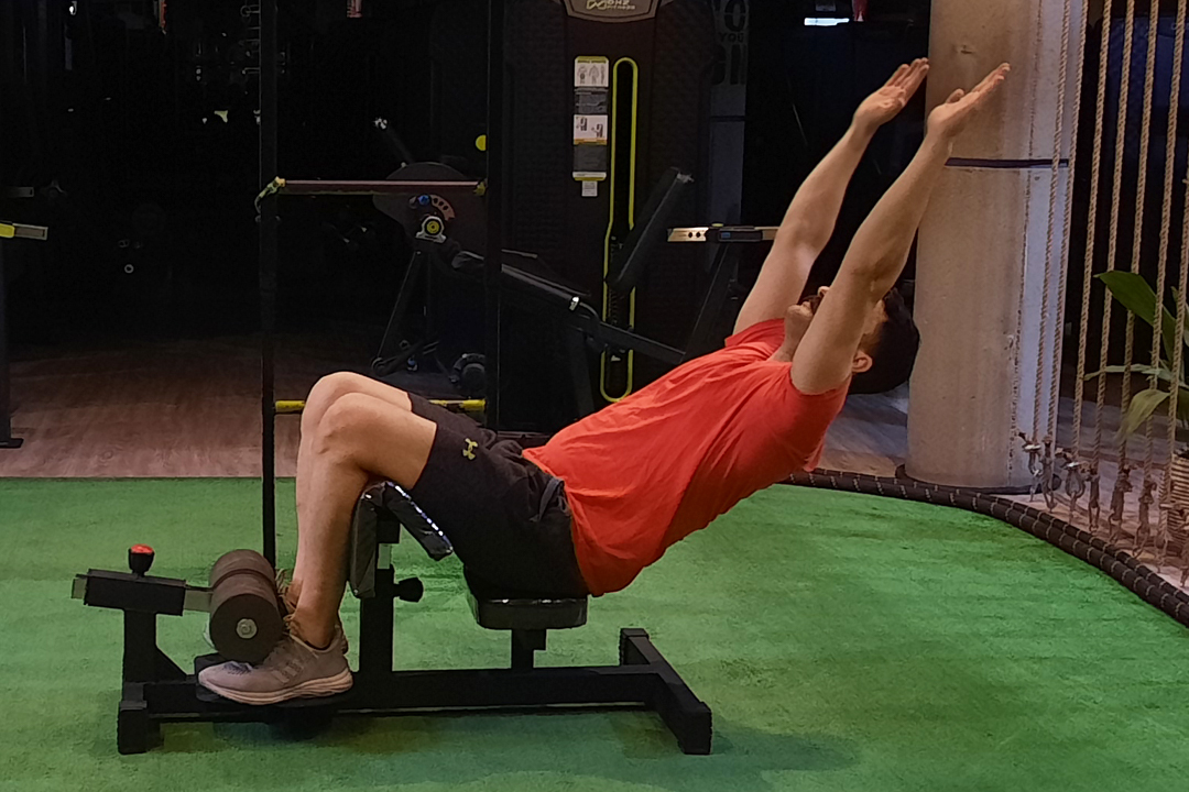 دراز و نشست دستگاه سی سی دست بالا سر