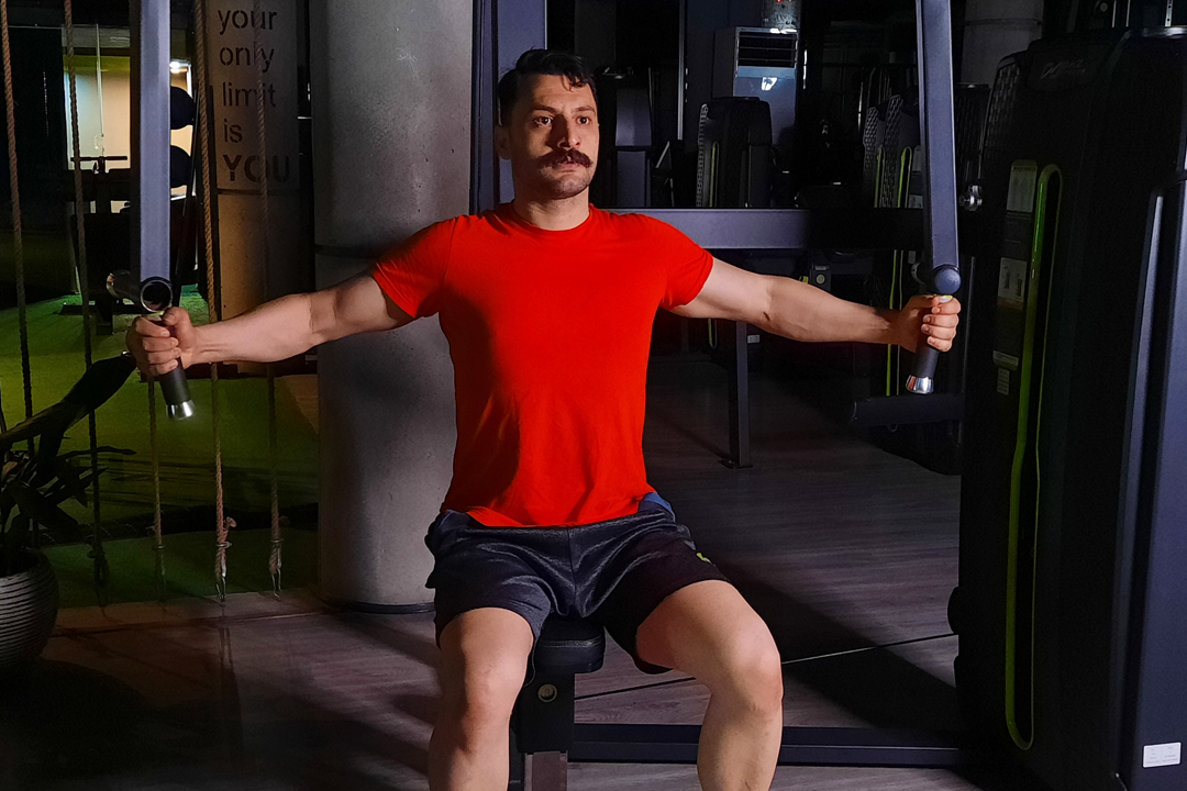 فلای قفسه سینه دستگاه دسته موازی