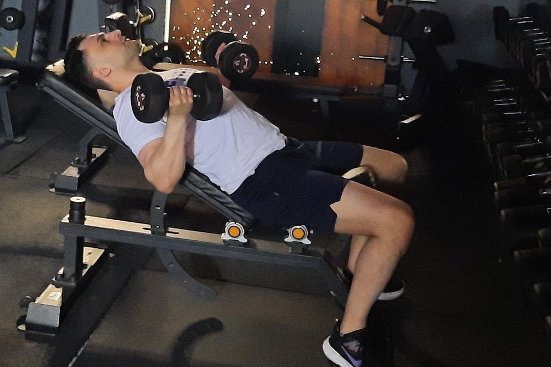 پرس بالاسینه دمبل معکوس