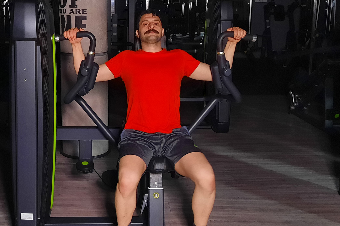 فلای سینه دستگاه آرنج خم