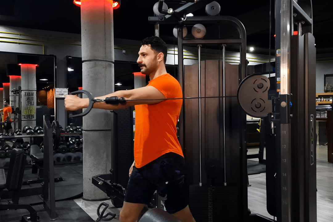 قفسه سینه سیم کش تک دست باز