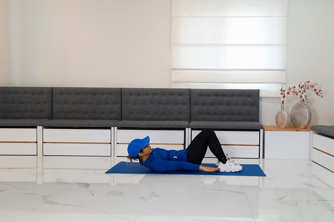 شکم مورب لمس پاشنه