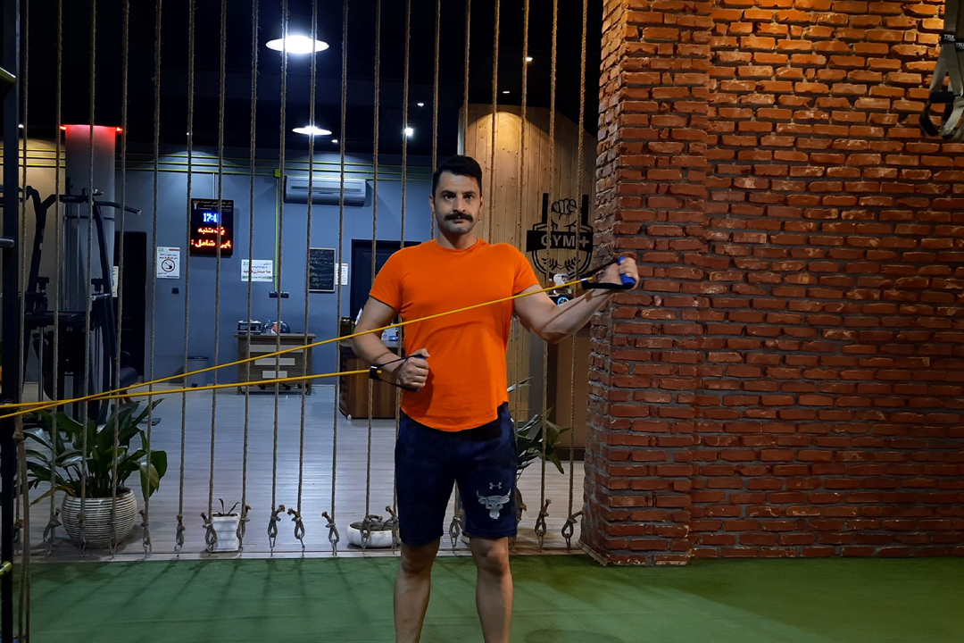 چرخش خارجی شانه با کش