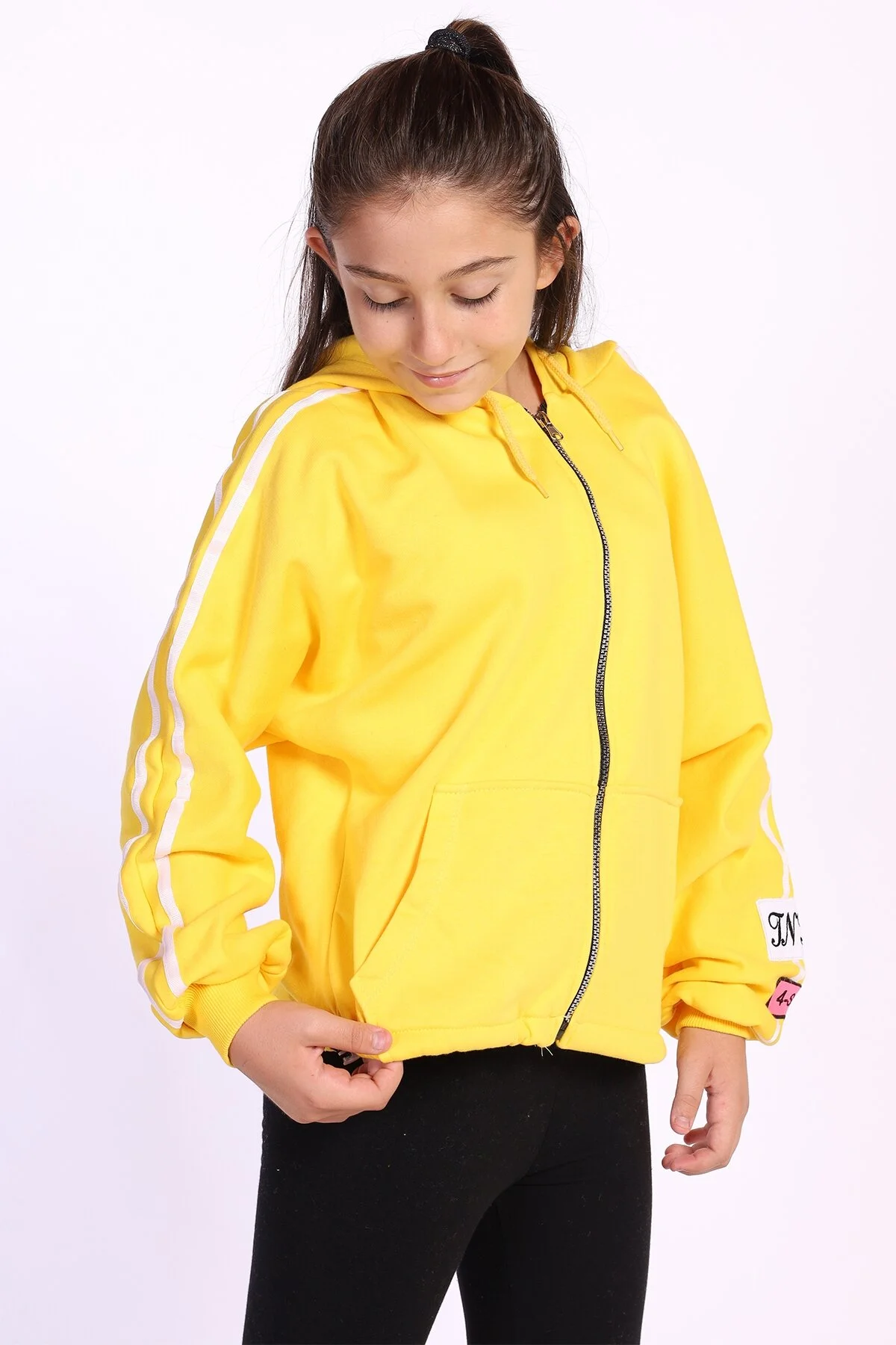 ژاکت دخترانه توی‌توی با آستین‌های شریطی و طرح گلدوزی - تصویر 3