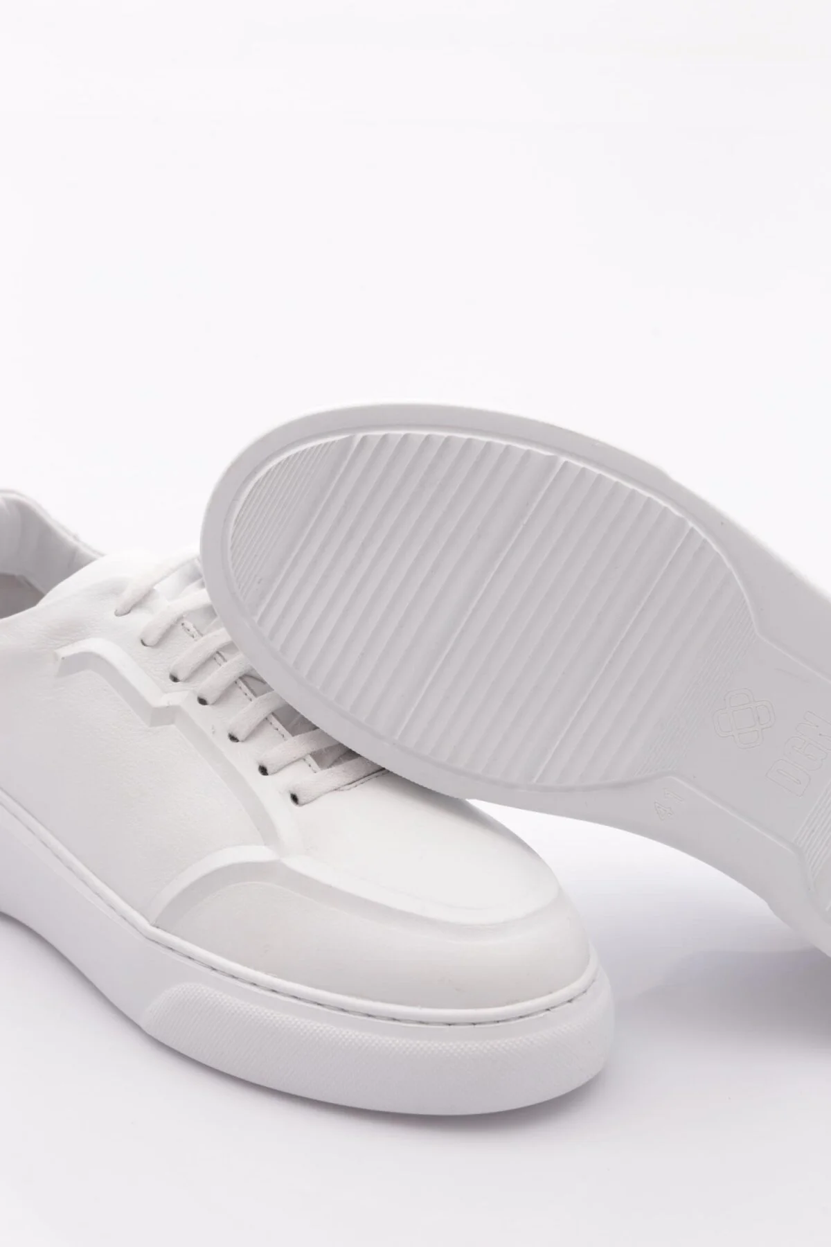 کتانی مردانه DGN Urbano - تصویر 4