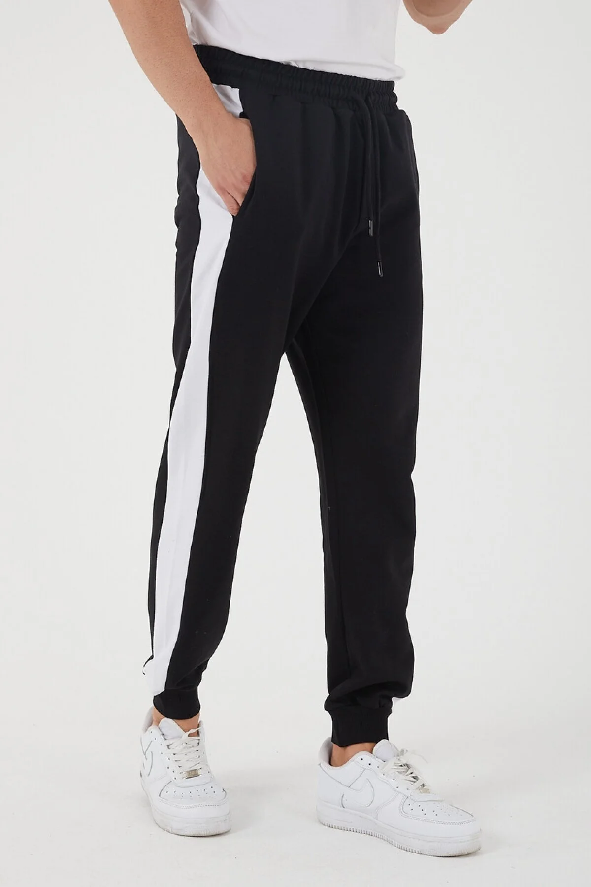 شلوار ورزشی مردانه با جیب و طراحی پنل کناری مدل Twenty3 - تصویر 2