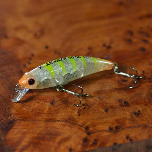 طعمه مصنوعی ALBASTAR مدل Saltatrix – طول ۵۰ میلی‌متر، آهسته‌غرق‌شونده، رنگ UV شبیه میگو