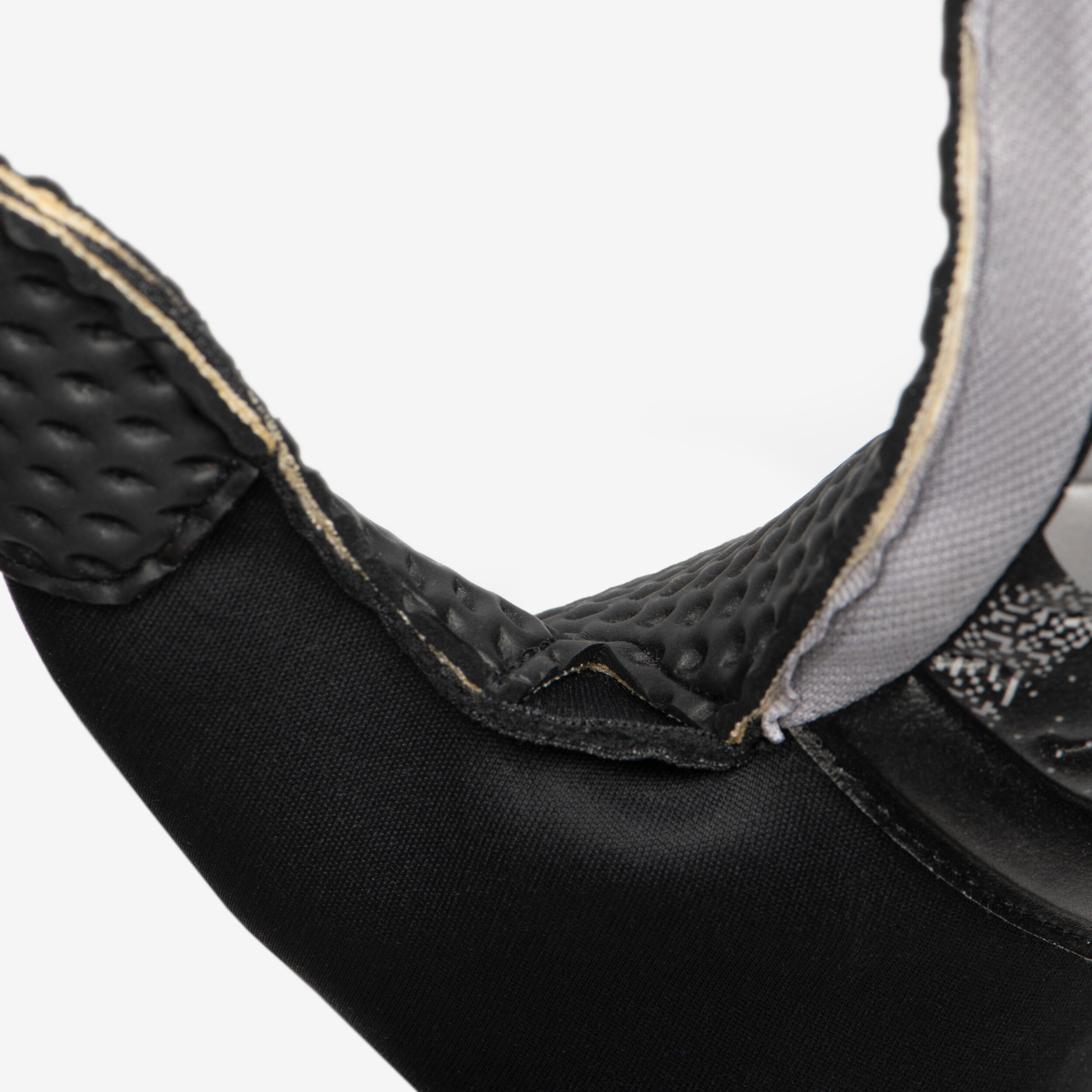 دستکش دروازه‌بانی بزرگسالان – مشکی/خاکستری – مدل SUPERESIST F100 – برند KIPSTA